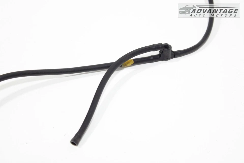 BOQUILLA DE LIMPIAPARABRISAS IM HATCHBACK 2017-2018 TOYOTA COROLLA IM MANGUERA DE MANGUERA OEM Foto 3 de 4