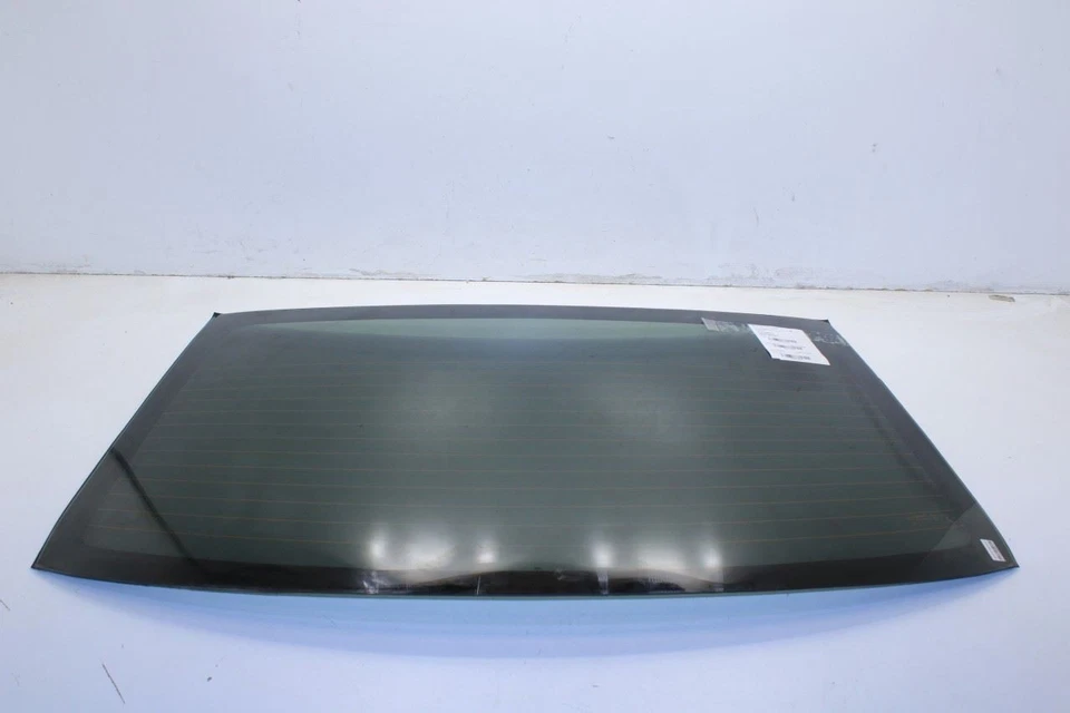 Стекло заднего стекла премиум-класса для Subaru WRX 2015-2021 годов выпуска 65109FJ001 от оригинального производителя - Изображение 4 из 4