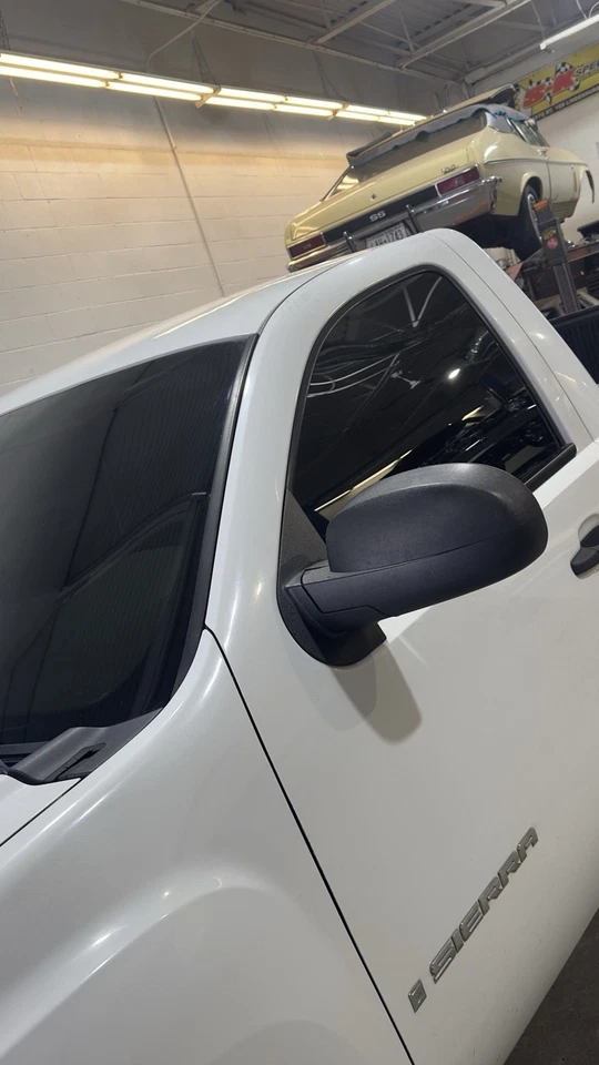 3M Ceramic IR Series 25% VLT 40" x 20' FT Window Tint Roll Film Pro Grade - Image 3 of 4