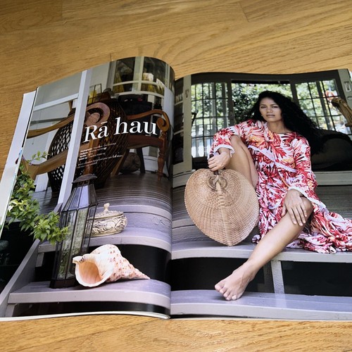 2019 HINE Magazin TAHITI mit POSTER von MISS FRANKREICH - Vaimalama Chaves - Bild 13 von 18