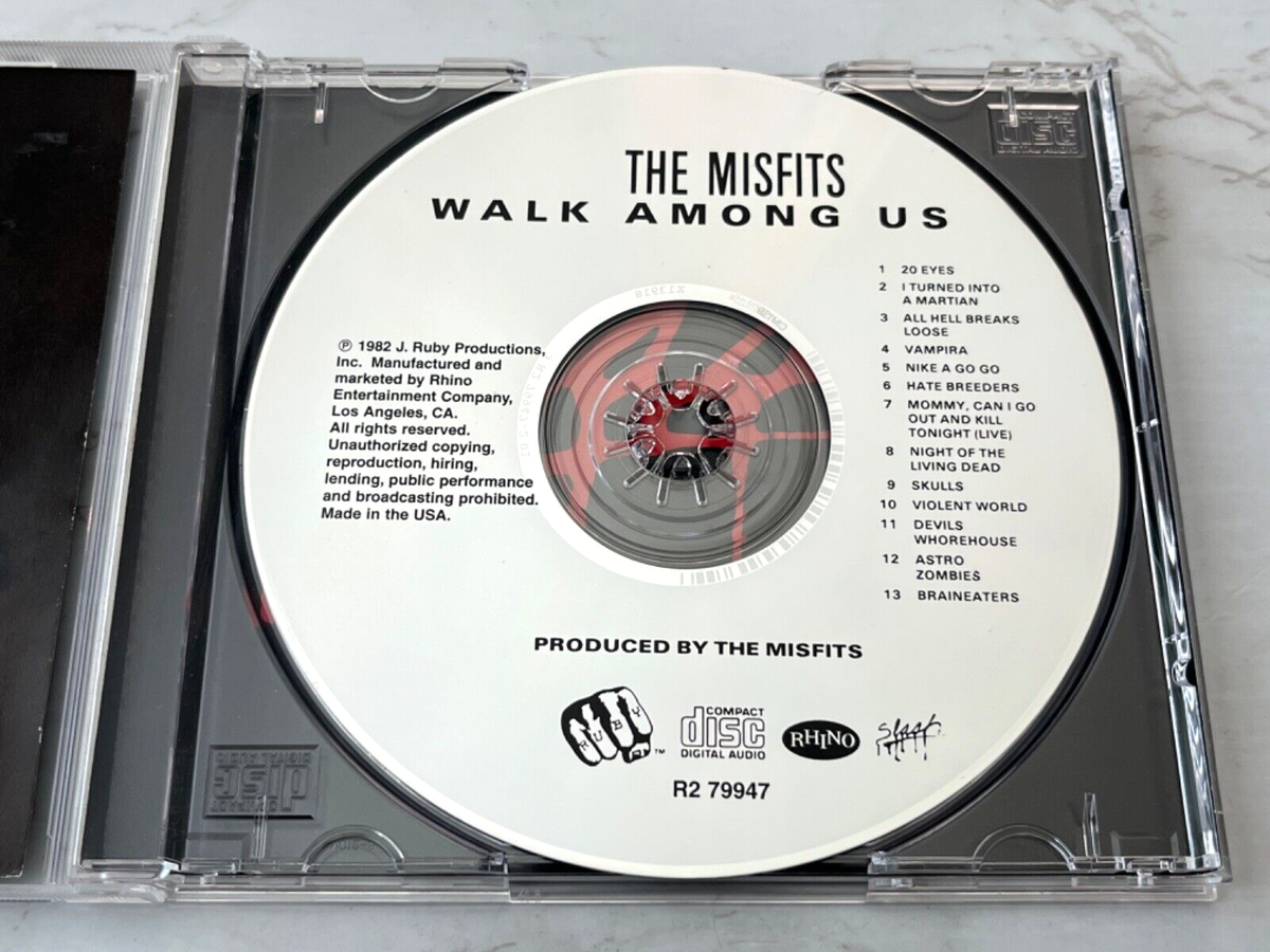 洋楽 Misfits Walk Among Us CD 81NXron4r1L._UF1000,1000_QL80_.jpg