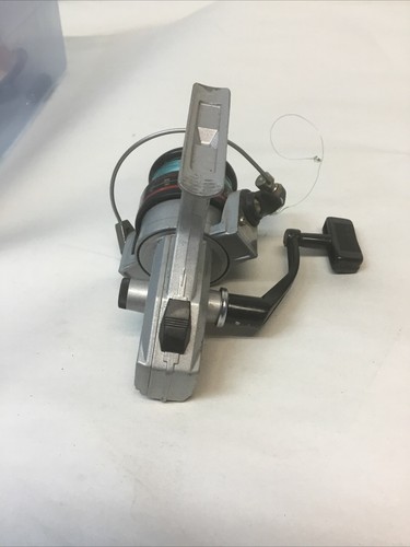 Shakespeare Omni 040 2000 Series Hi-Speed Spinning Fishing Reel Gear Ratio 4.6:1 - Picture 3 of 13
