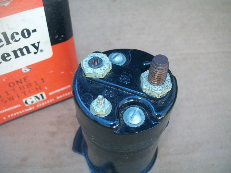 1959 1960 Oldsmobile Super 88 98 новый из старых запасов GM Delco Remy стартер электромагнитный переключатель - Изображение 2 из 3