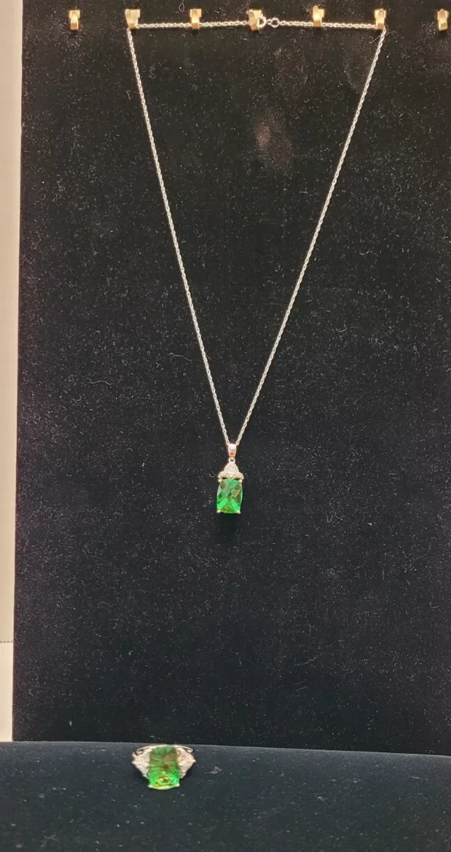 Helenite necklace shop