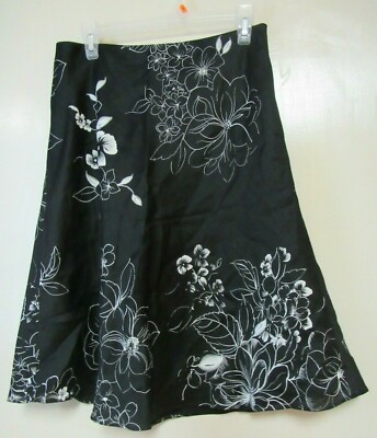 S20 ANN TAYLOR LOFT WOMENS BLACK/WHITE FLORAL SKIRT LINED SZ 8