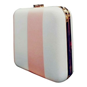 pink and silver clutch bolsa