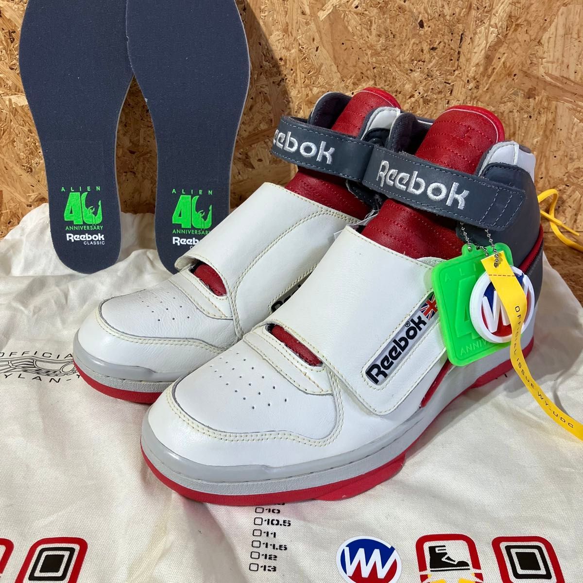 Reebok ALIEN STOMPER US10 28cm FIGHTER BISHOPS DV8578 40th Reebok ALIEN STOMPER US10 28cm FIGHTER BISHOPS DV8578 40th