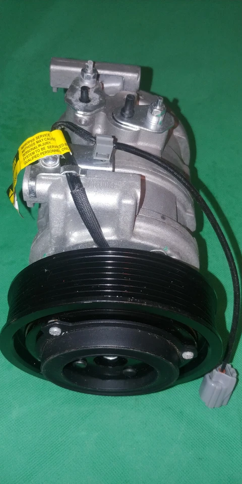 Compresor UAC modelo 10PA17 para Honda Accord 2003-2004. Foto 2 de 4