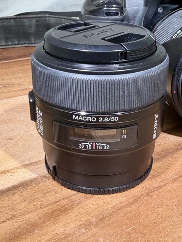 Sony Alpha DSLR-A100 Digital SLR Camera Kit 18-200 50 2.8 Macro - Picture 5 of 19