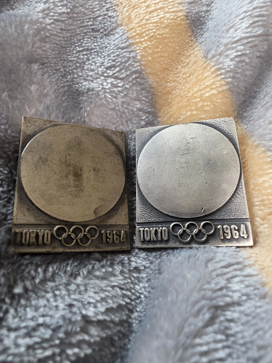 レトロ品　1964年　東京オリンピック　国旗　当時物　2点　大阪万博 レトロ品 1964年 東京オリンピック 国旗 当時物 2点 大阪万博 レトロ品