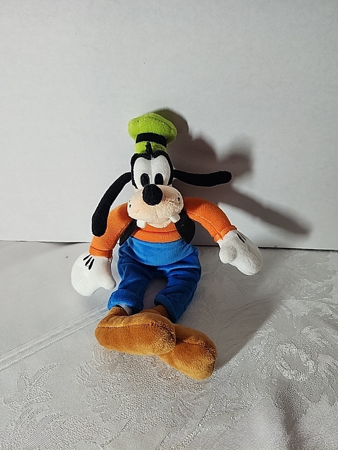 Disney Store Mickey Mouse & Friends CLASSIC GOOFY 11