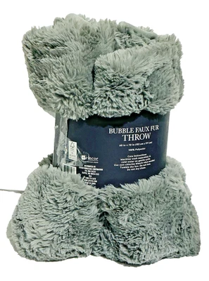 NEMCOR Costco Bubble faux fur throw 60in X 70in, 100% Polyester -Gray