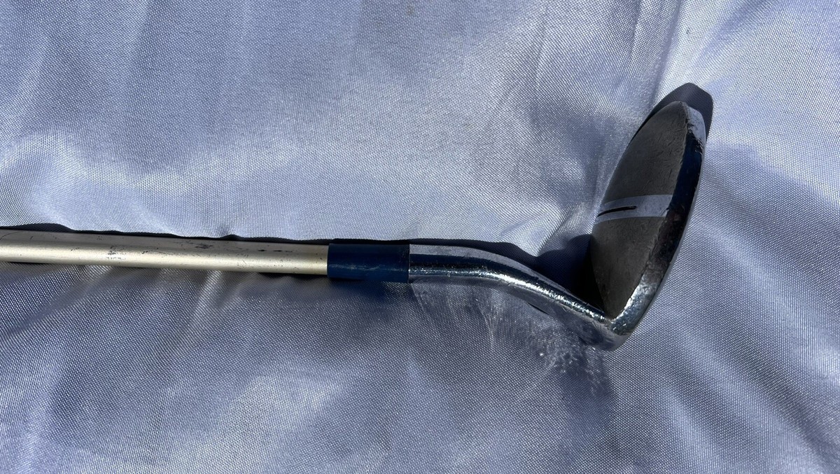 Vintage Golf Putter The Nugget w/ Horseshoe. Right-Handed 35