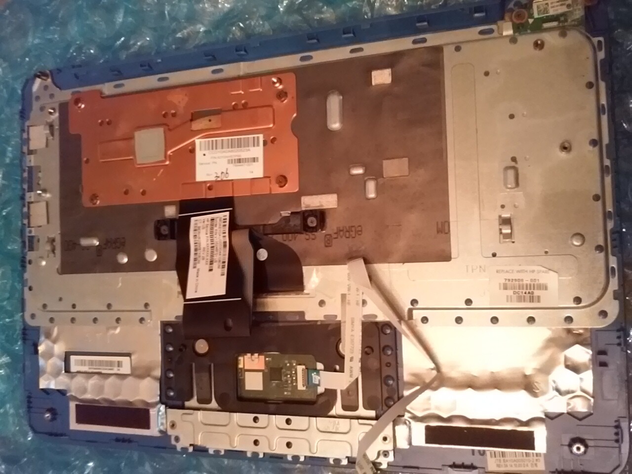 792906-001 EAY0A005010 HP TOP COVER KEYBOARD STREAM 11-D 11-D010wm  