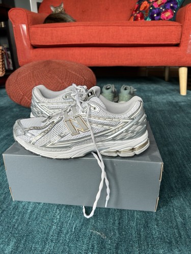New Balance 1906R Mens Shoe Size 10.5 White Silver Gold M1906R Perfect Condition - 第 3/9 張圖片