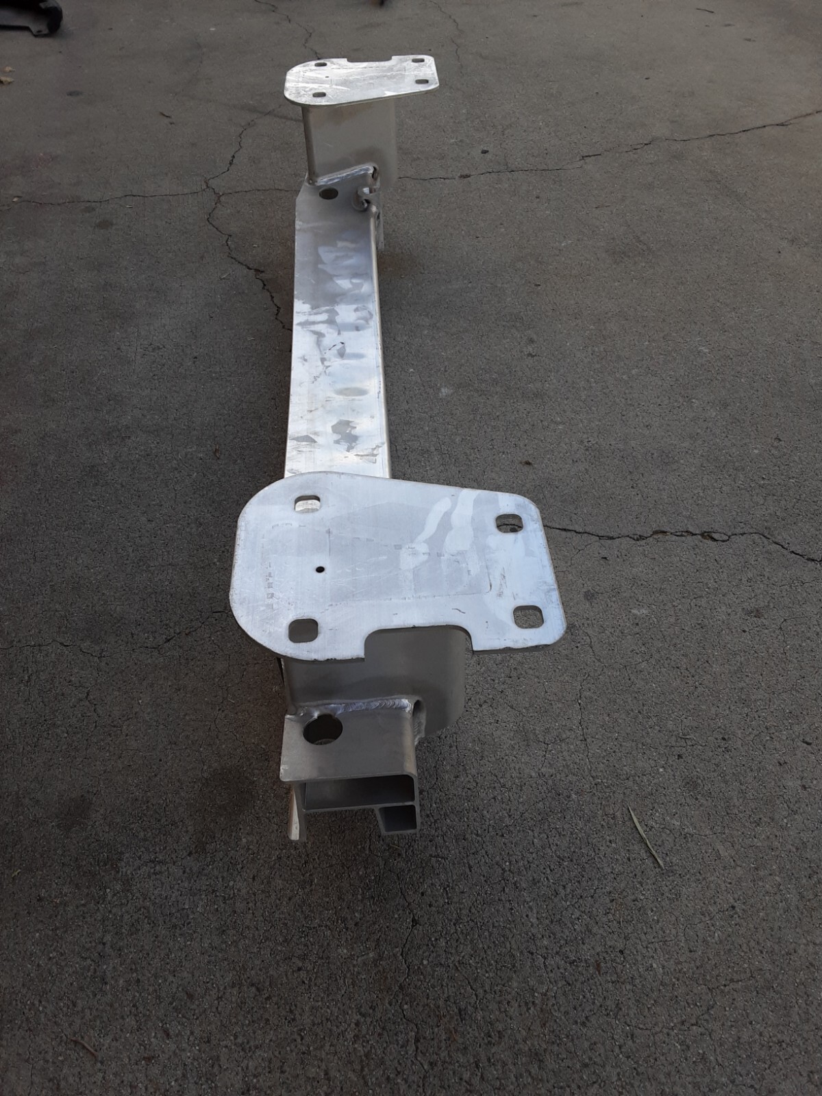 mint!!  2017-23 Bentley Bentayga BY636 Rear Bumper Reinforcement  36A807309B OEM