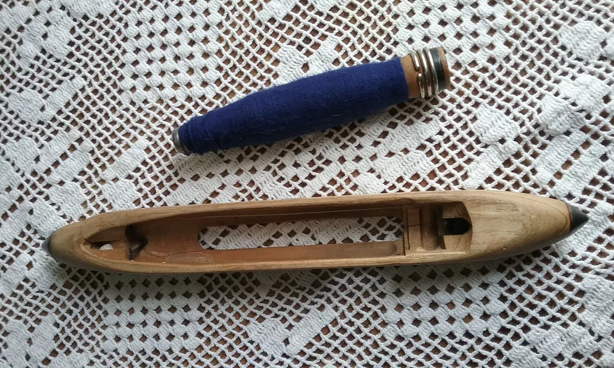 Shuttlecock weaving deals