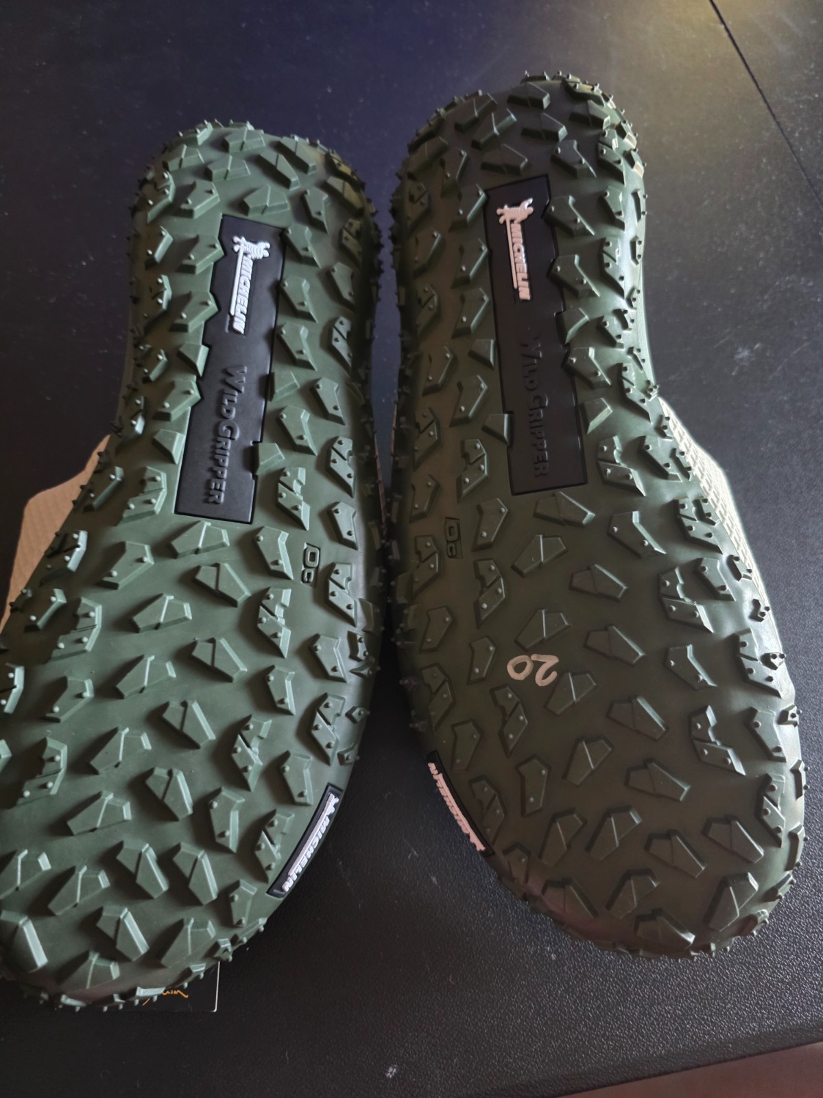 SAOLA UNDER ARMOUR Slide Project Rock 2.0 Michelin suola beige verde uomo 13