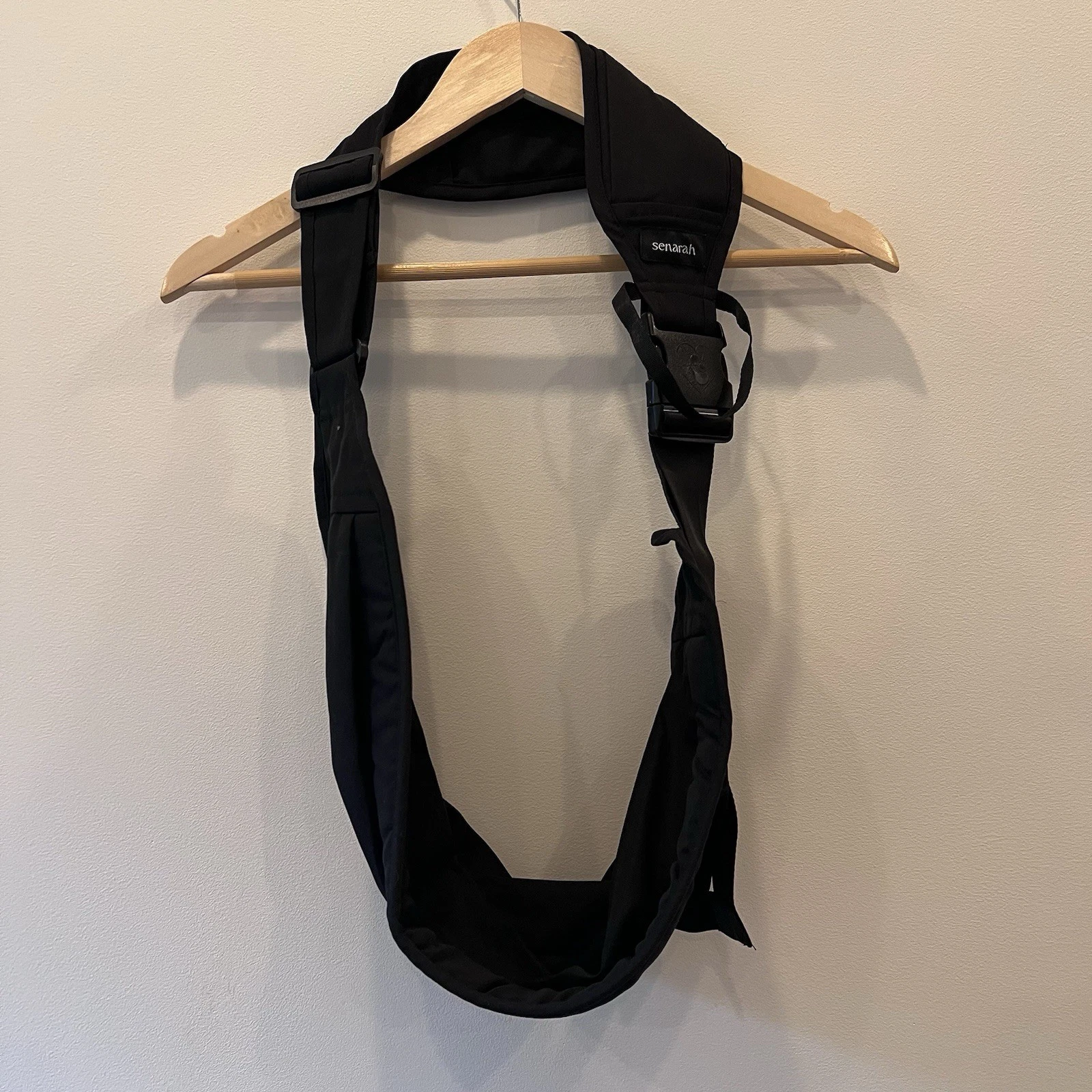 Senarah Black Baby Sling Carrier Adjustable Infant/Toddler EUC