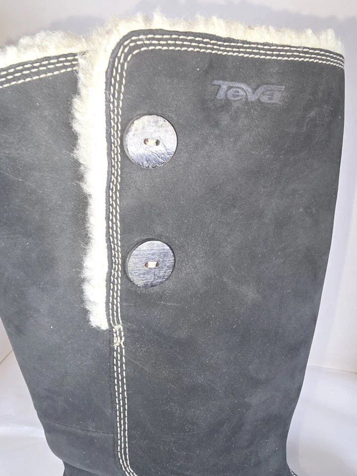 TEVA Tonalea 9.5 Cuero Negro Gamuza Impermeable Medio Pantorrilla Forro de piel de oveja para mujer Foto 4 de 4
