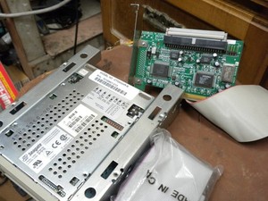 Seagate CTD8000R-S SCSI Tape Drive Used Untested  and  aha2910card 2 tapes