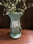 ROSEVILLE POTTERY GARDENIA 10’ VASE WITH A GREAT MOLD.....#685-10"