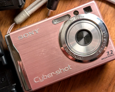 Japanese Language Only Sony Cyber-shot DSC-W80 Digital Camera 7.2