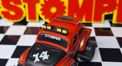 3 Gen 2 Yellow & Black Roof Lightbars for Schaper Stomper Truck (3D Printed)