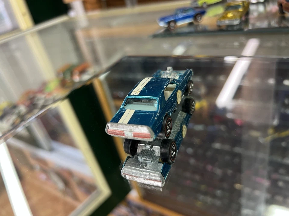 Hot Wheels 1970 Redline Nitty Gritty Kitty HK Aqua/White Interior - Image 3 of 4