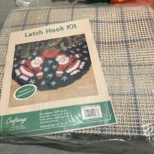 NIB Craftways Latch Hook Kit Santa Tree Skirt 550110 33  Round