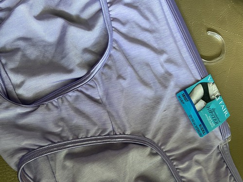 Vanity Fair Illumination Hipster Panties 18107 Light Purple - Picture 4 of 5