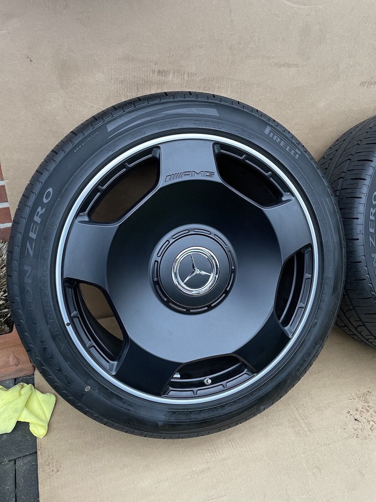 Original Mercedes W463 G63 AMG 22