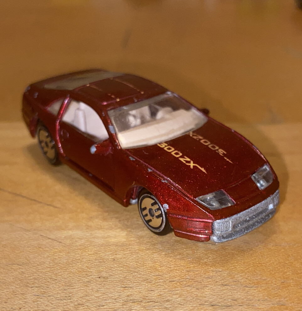 Vintage Hot Wheels 1989 Nissan 300ZX Rare Crimson Doors open Vintage Hot Wheels 1989 Nissan 300ZX Rare Crimson Doors open