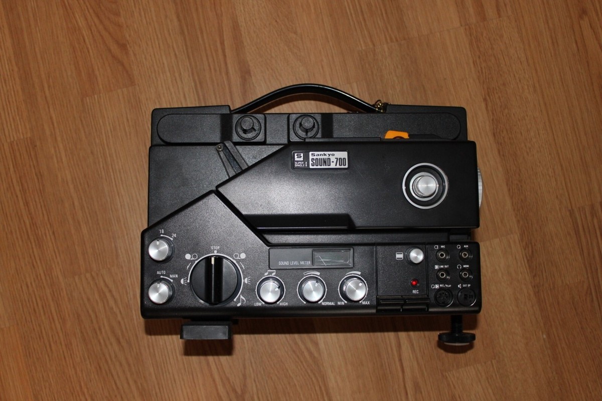 8mm 映写機　Sankyo Sound OMS-850T 8mm 映写機 Sankyo Sound OMS-850T Super 8 Movie Projector