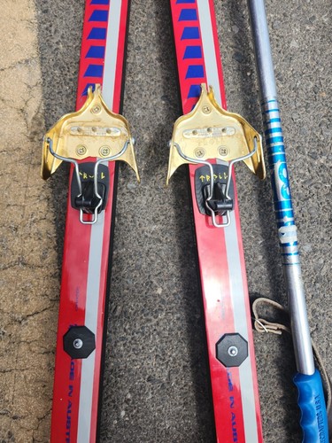 Fischer Royal Crowne 215cm Waxless XC Cross Country Skis with 3 Pin Bindings - Picture 3 of 3