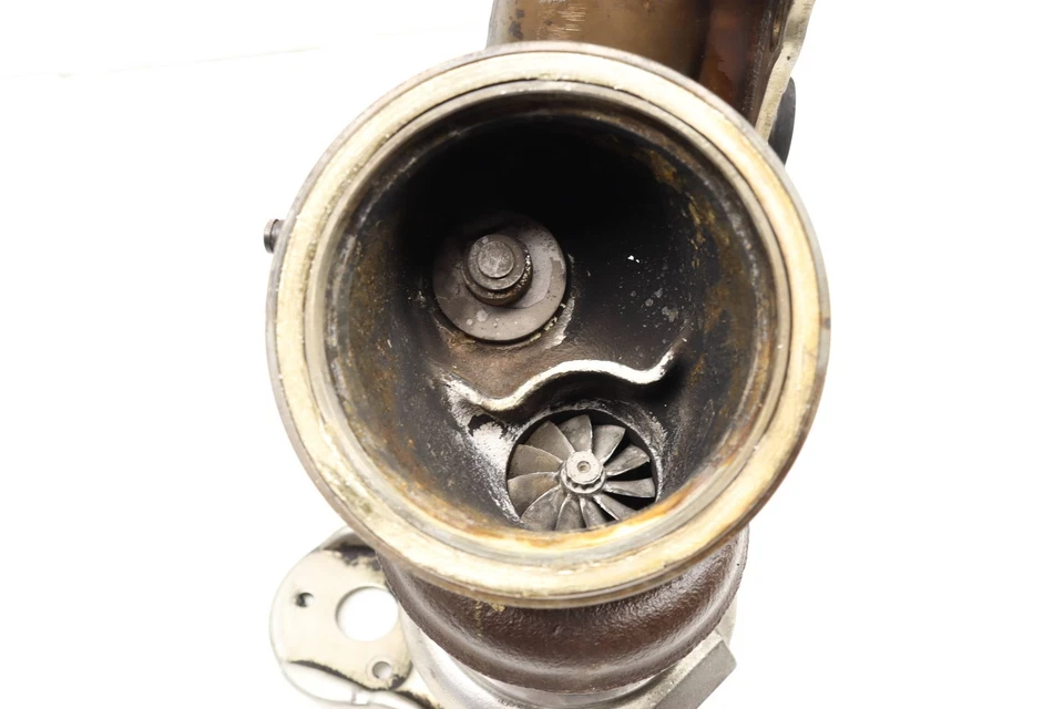 BMW 740I 2010-2012 3,0 L - turbocompresor trasero 7593023 Foto 4 de 4