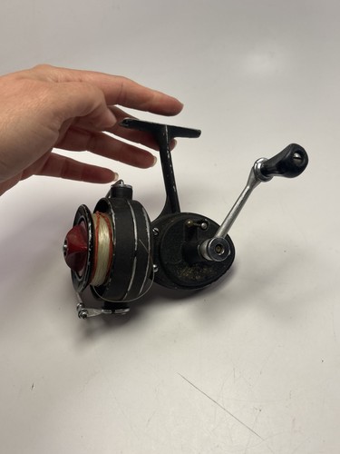 FOR REPAIR Lot 7 Fishing Reels For Parts, Repair, Restoration Variety Unmarked - Picture 12 of 16