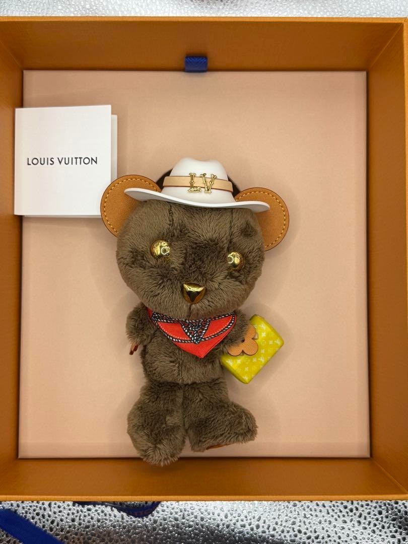 Louis Vuitton Pharrell Williams Louis Bear Bag Charm M03176 Nigo