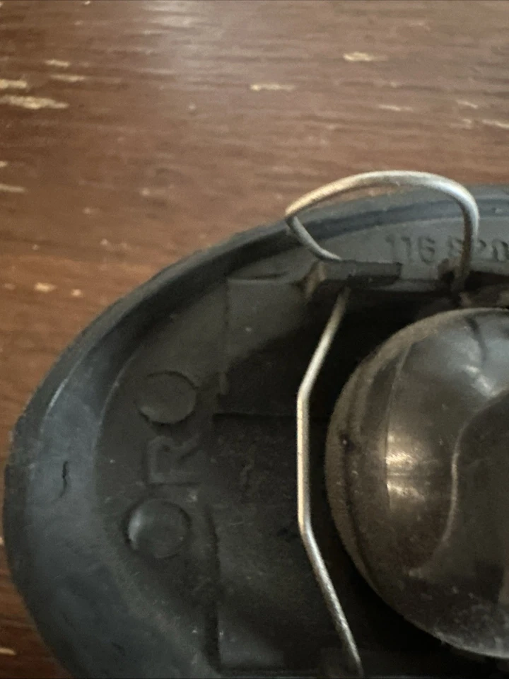 MERCEDES W116 450 SEL 1973-1980 TRASERO PASO DERECHO CÚPULA LUZ DE LECTURA LÁMPARA OEM Foto 4 de 4