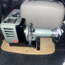 Leitz Leica Wetzlar Vintage Slide Projector w Case 