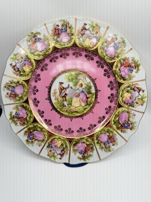 BEAUTIFUL VINTAGE BAVARIA FRAGONARD Hand Painted Plate has RARE backwards stamp!