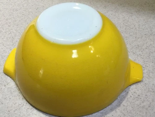 Vintage Pyrex 441 Gold Yellow Cinderella Nesting Bowl 1-1/2 PT