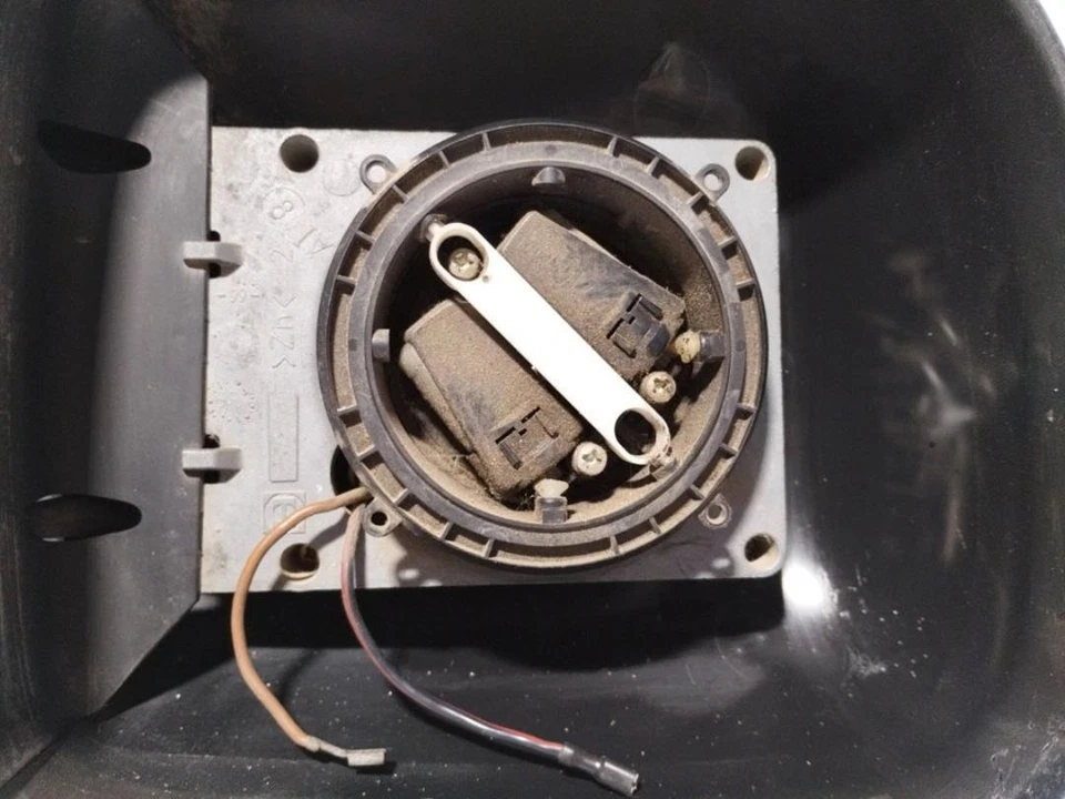 E1010398 Carcasa Retrovisor Derecho para RENAULT KANGOO I (F/KC0) Authent 187750 - Imagen 4 de 4