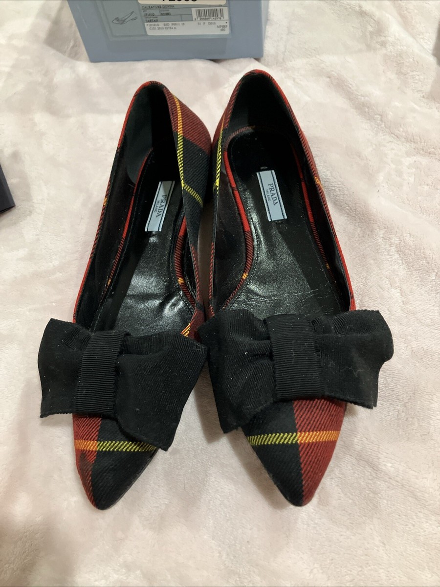 Prada Red Tartan Plaid Flats Sz 40 USA 9-9.5 Pointy Toes And Black