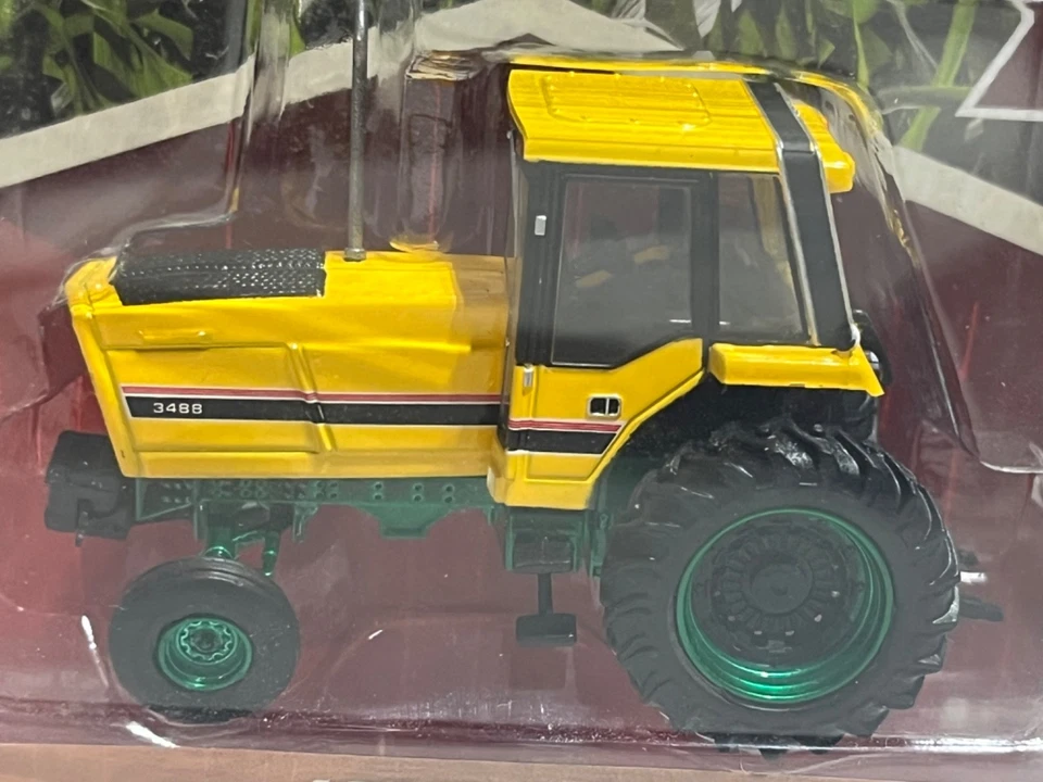 IH/International 3488 工业拖拉机 带驾驶室 "Chase" 型号 1/64 Greenlight 出品。 — 第 4/4 张图片