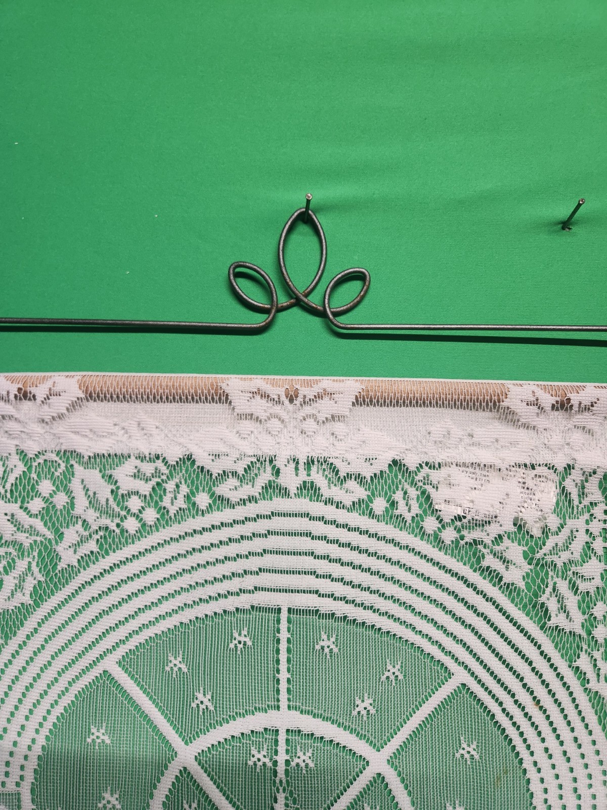 Vintage Heritage Lace White Christmas Tree Wall/Door Hanger Country Style