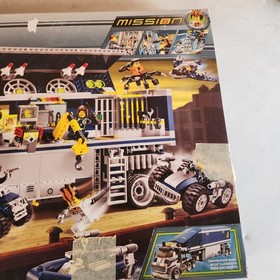 Box Damage but NSIB NIB New LEGO 8635 Agents Mobile Command Center Sealed