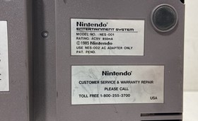 Nintendo NES Console (NES-001) w/ Accessories FOR PARTS 