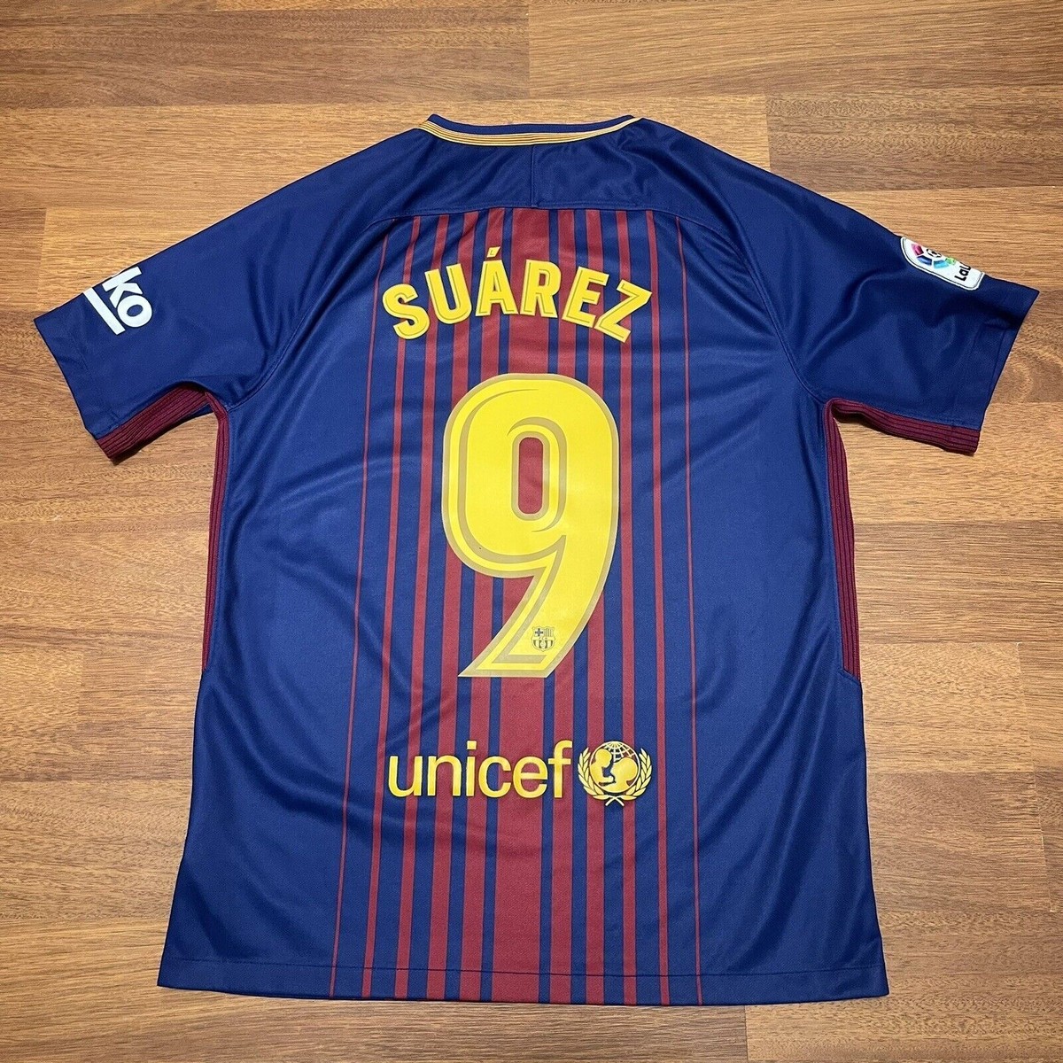 BARCELONA NIKE 2017/2018 FOOTBALL HOME JERSEY #9 SUAREZ SIZE “M” 847255-456