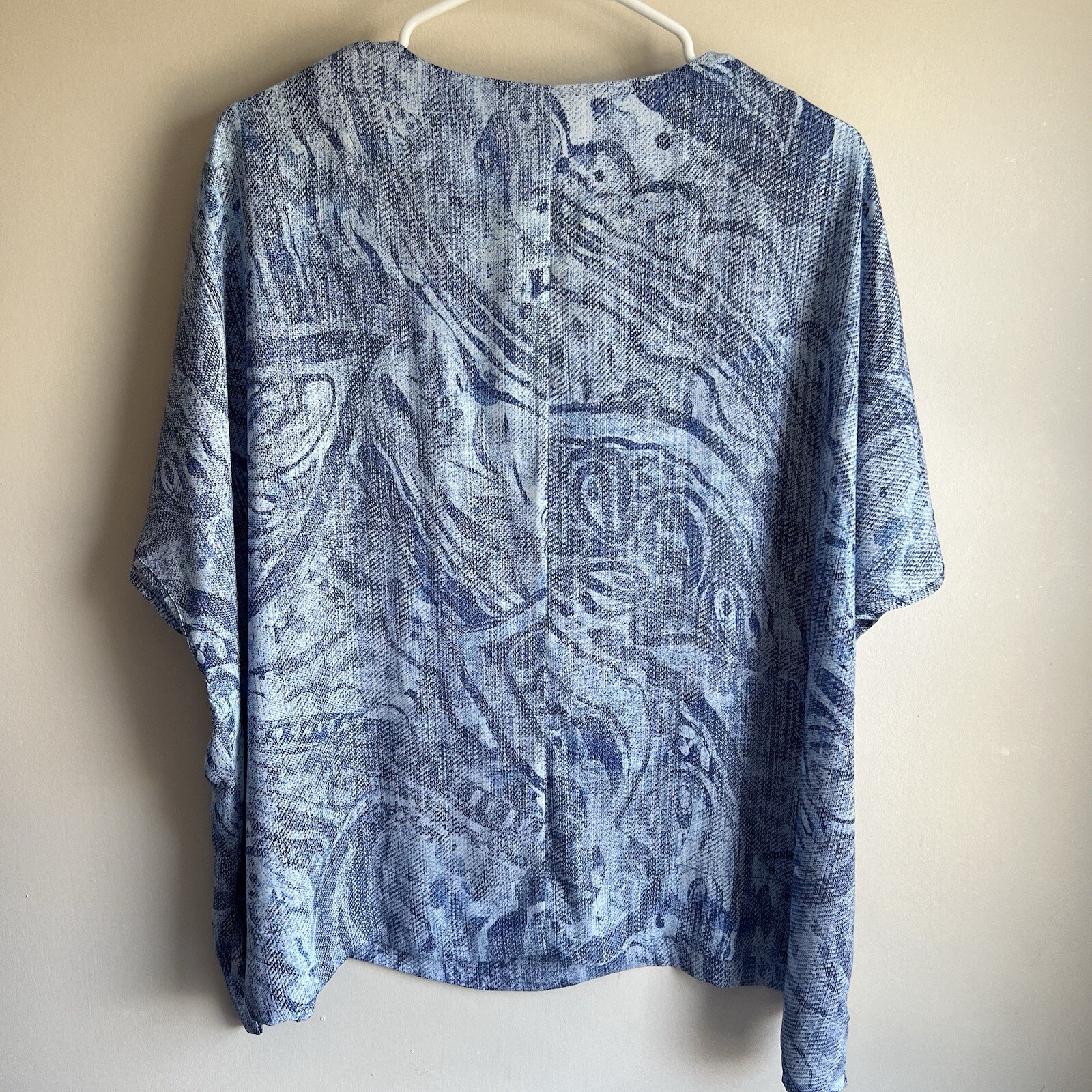 Chicos Blue White Patterned Split Neck Oversized … - image 5